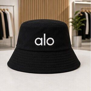 ALO Yoga Black Clean Bucket Hat Activewear